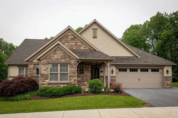 D85_4886.jpg (670 KB)