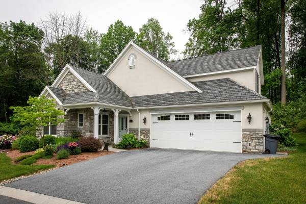 D85_4892.jpg (910 KB)