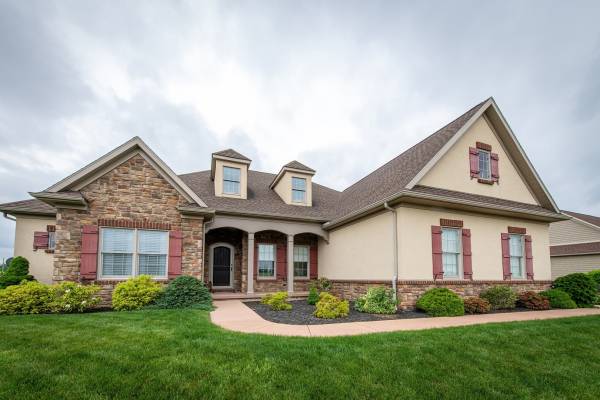 D85_5202 (1).jpg (606 KB)